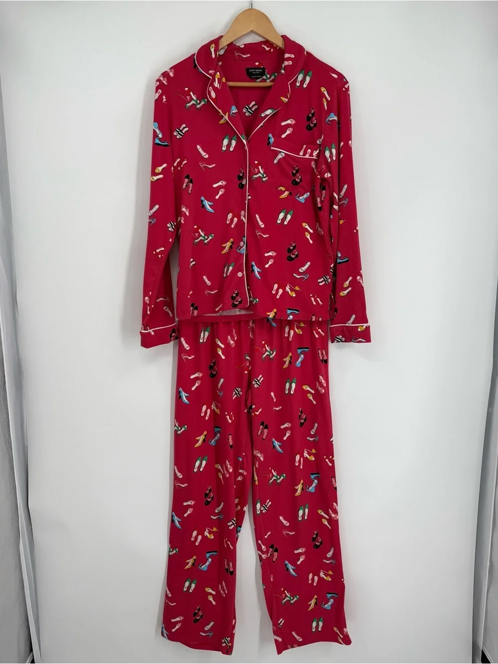 Kate Spade Women's 2 Piece Pajama Set Size Small Pink Shoe Print Button Up